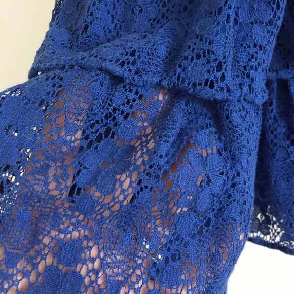 HOLLISTER BLUE LACE WITH RUFFLES SUMMER DRESS - Picture 6 of 7